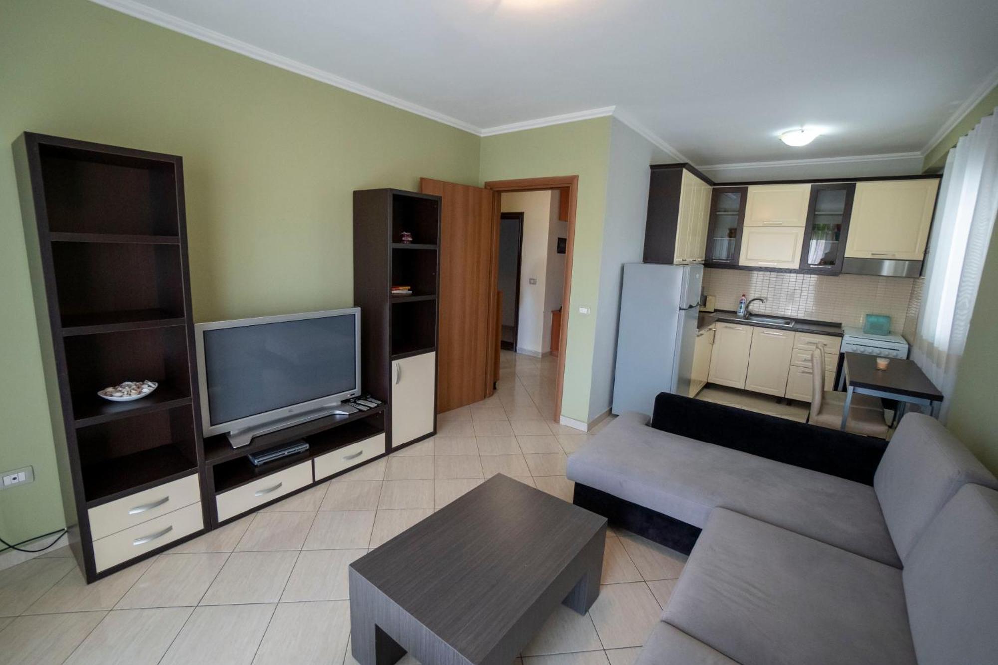 Tuttomondo Apartments Golem  Bagian luar foto