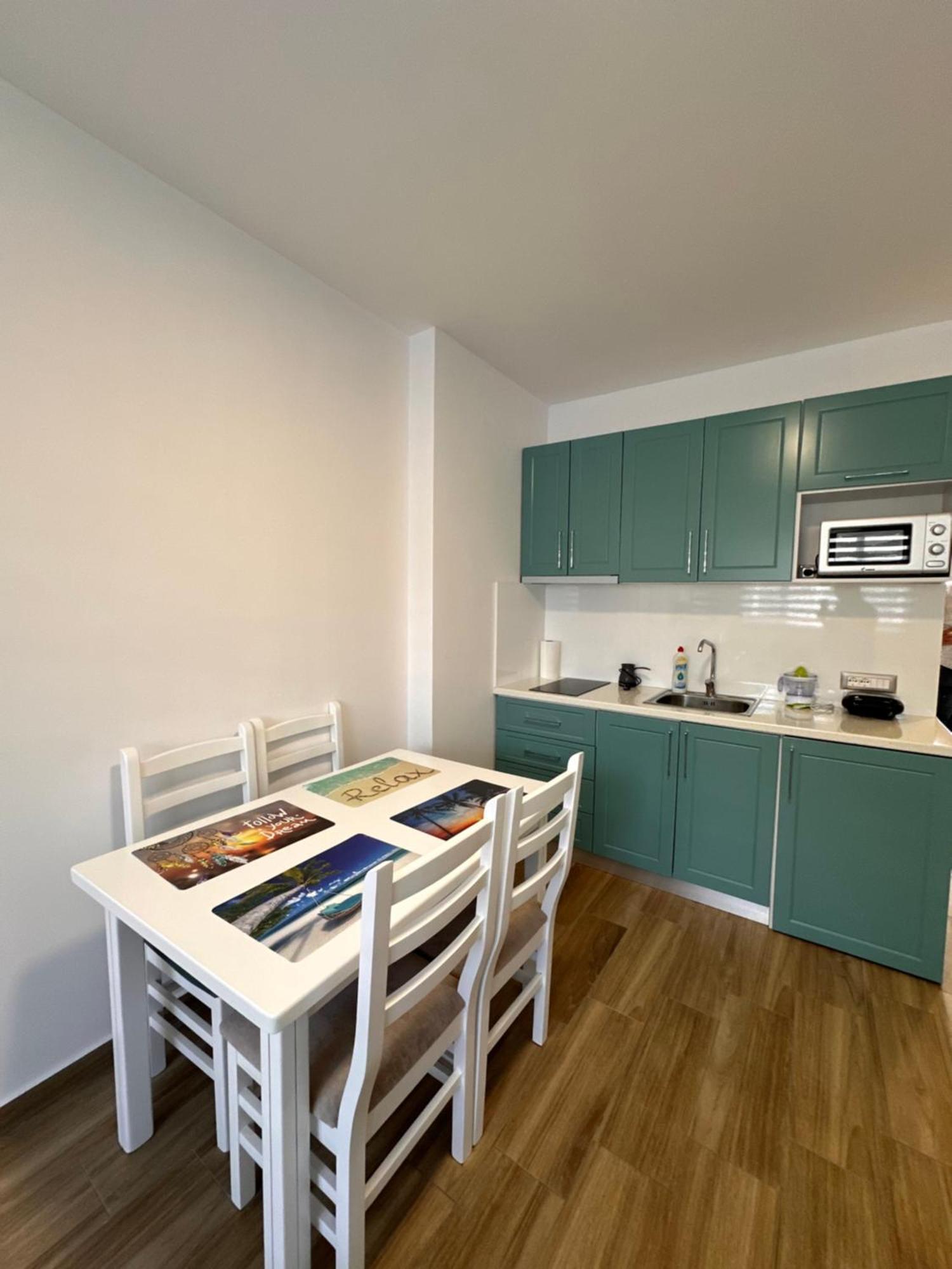 Tuttomondo Apartments Golem  Bagian luar foto